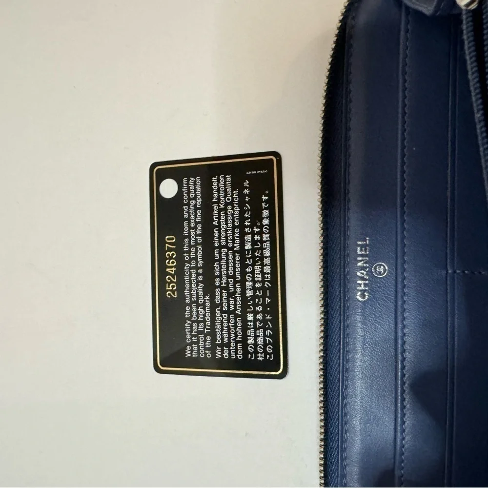 🤩Super sale CHANEL GRAY and BLUE Tweed Full Zip Wallet AUTHENTIC